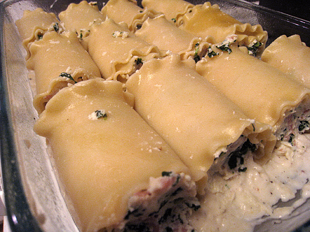 lasagna-rollups-in-pan
